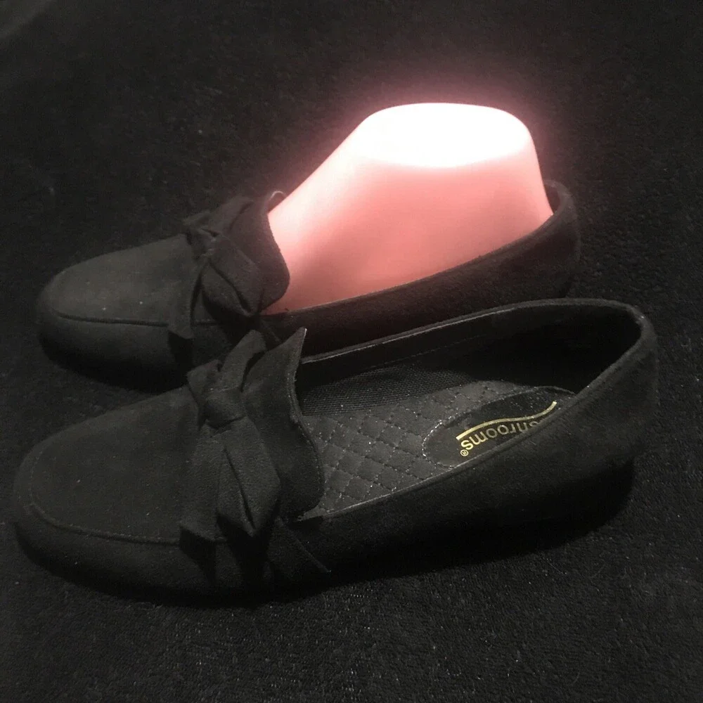 NWOT Haband Women’s 6M Mushrooms BLACK Top Bow Faux Suede Slip On Loafers Shoe